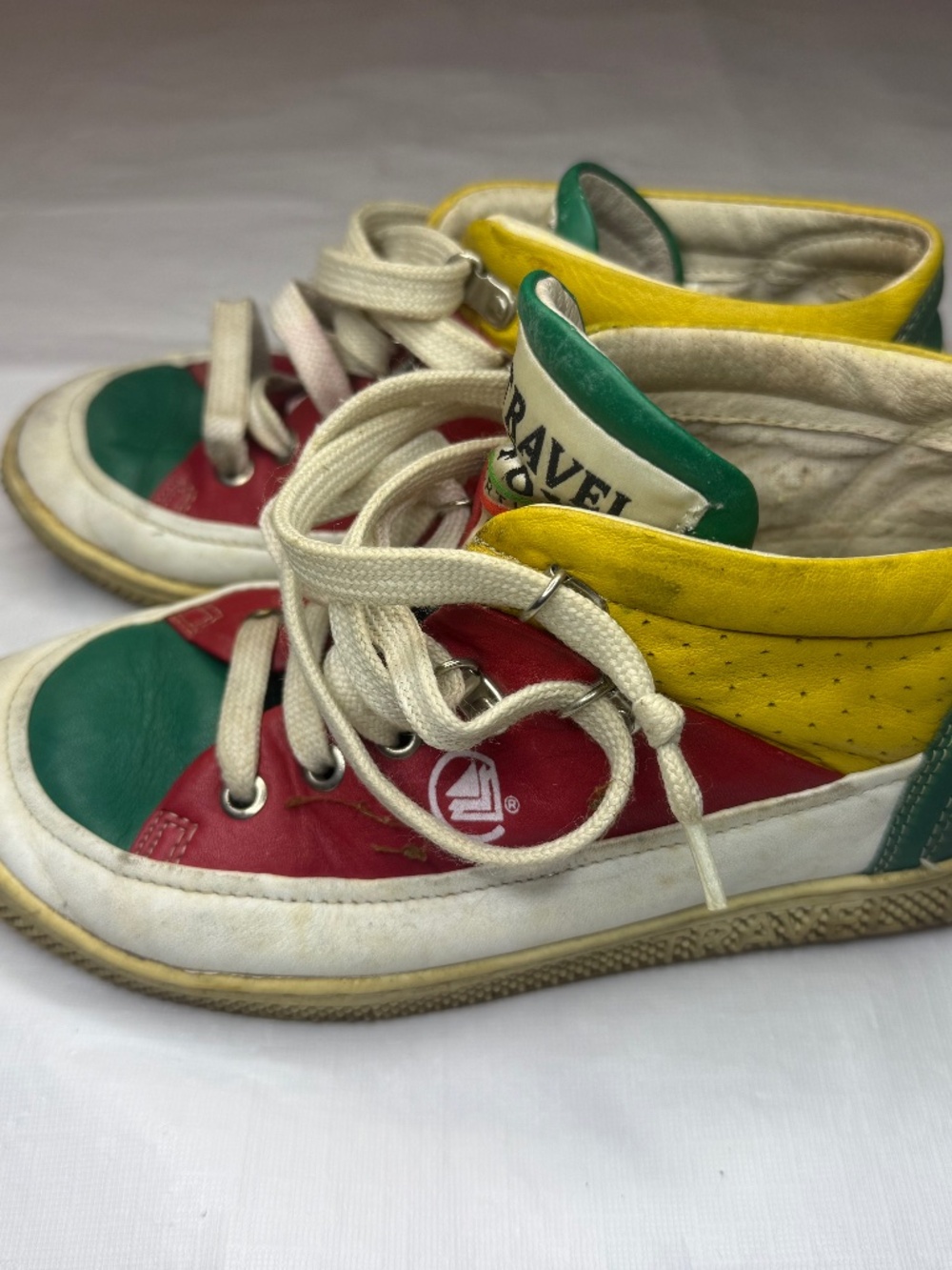 Rare Vintage TRAVEL FOX High Top Sneakers Multicolor Size 6